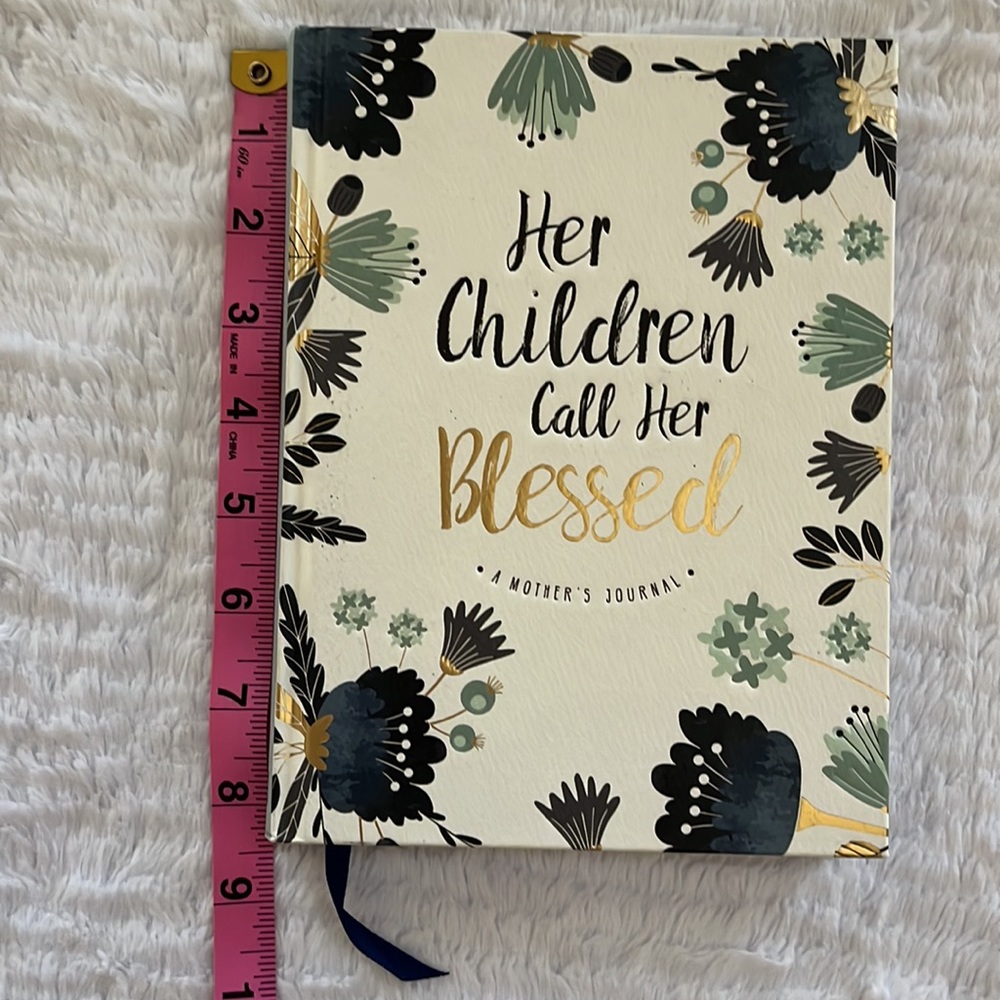 Her Children Call Her Blessed - hardcover journal. Nice Gift Idea - Picture 7 of 8